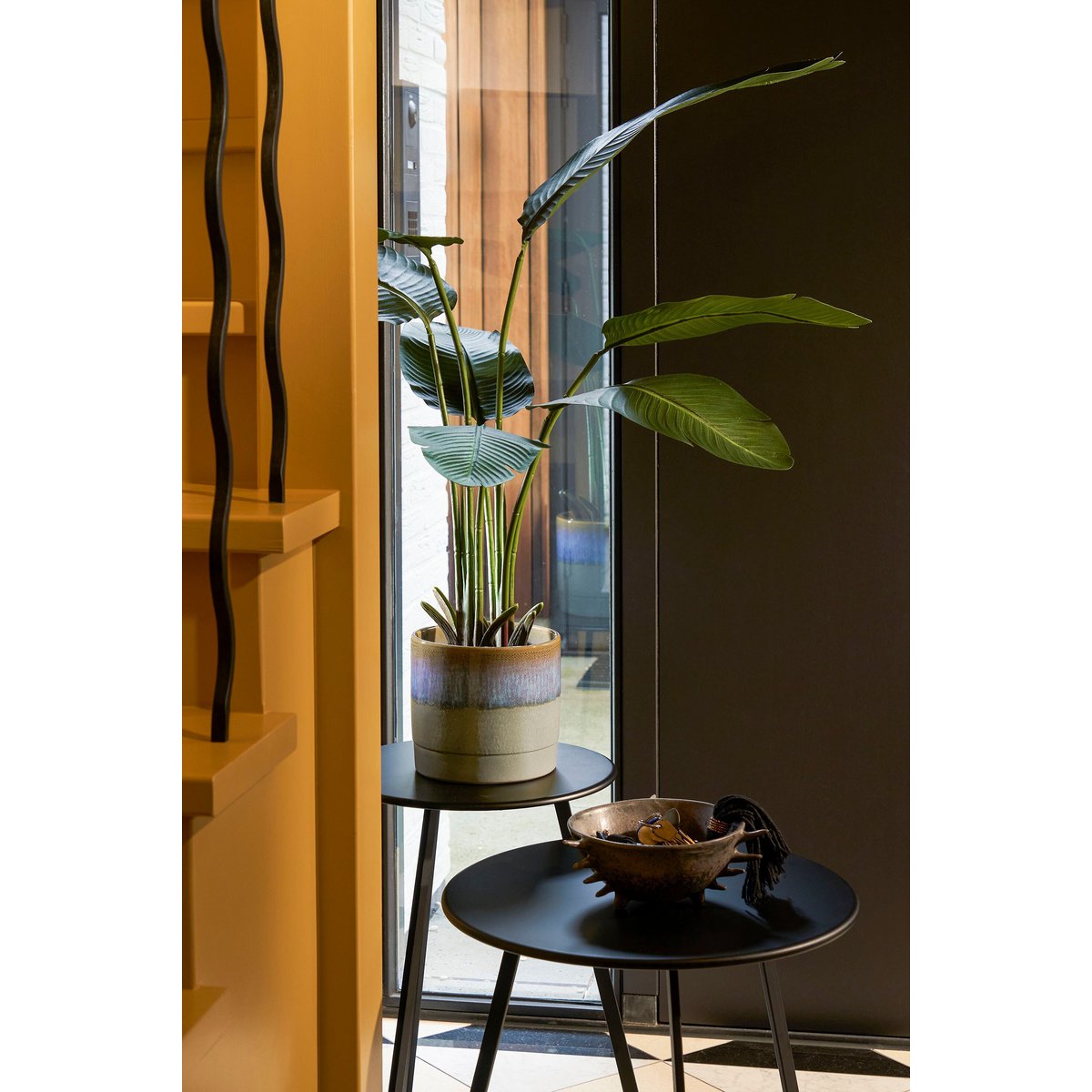 Bloempot binnen Olof Donkerblauw